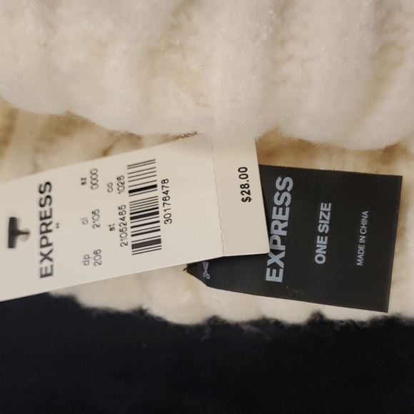 Express white with brown and black pom pom top hat - Picture 4 of 6